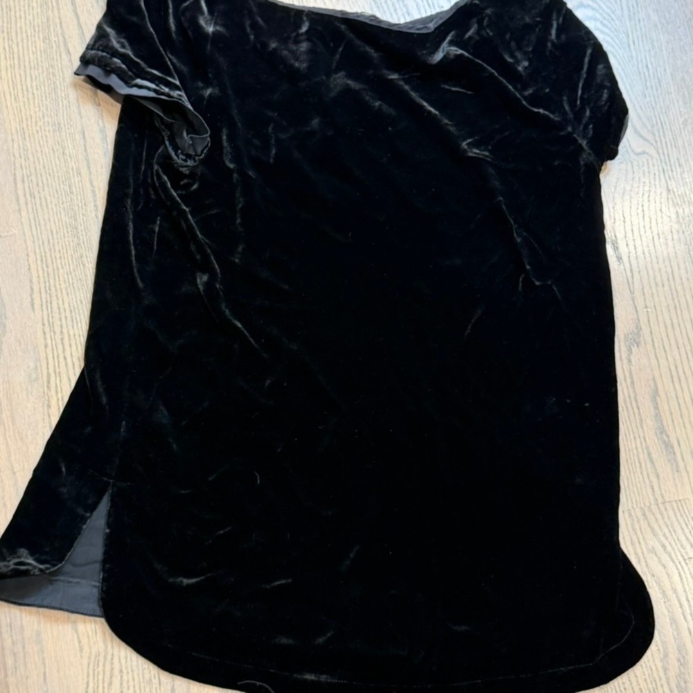 Theory Black Velvet Keyhole Neck Short Sleeve Tunic Top Women's Medium - Picture 6 of 6